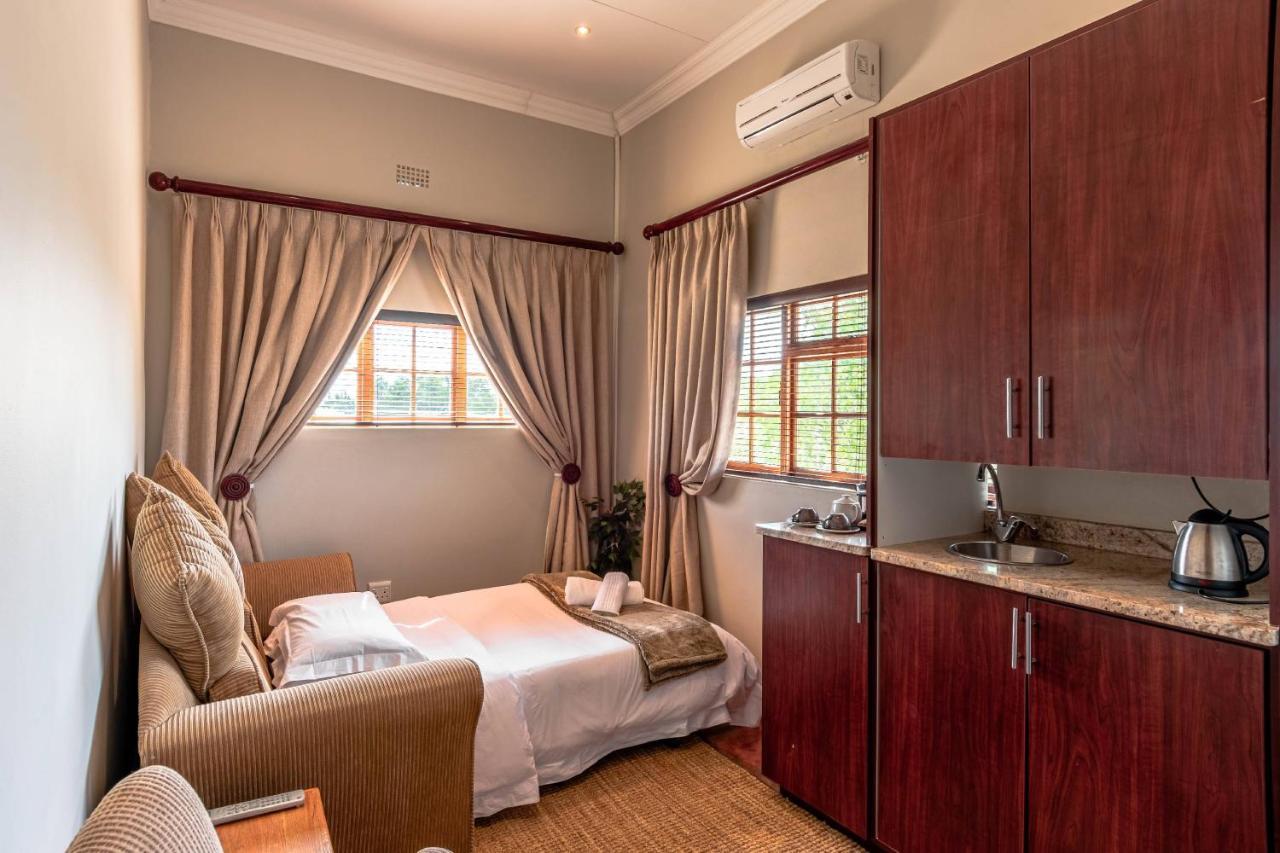 Mooiplaas Guesthouse Oudtshoorn Εξωτερικό φωτογραφία